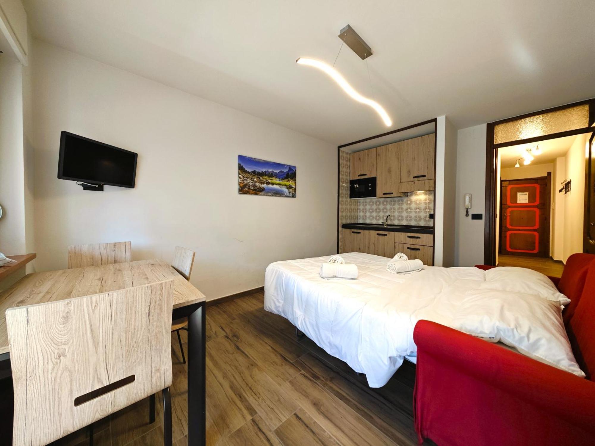 Hostdomus - City Center Apartment Сестрієре Екстер'єр фото